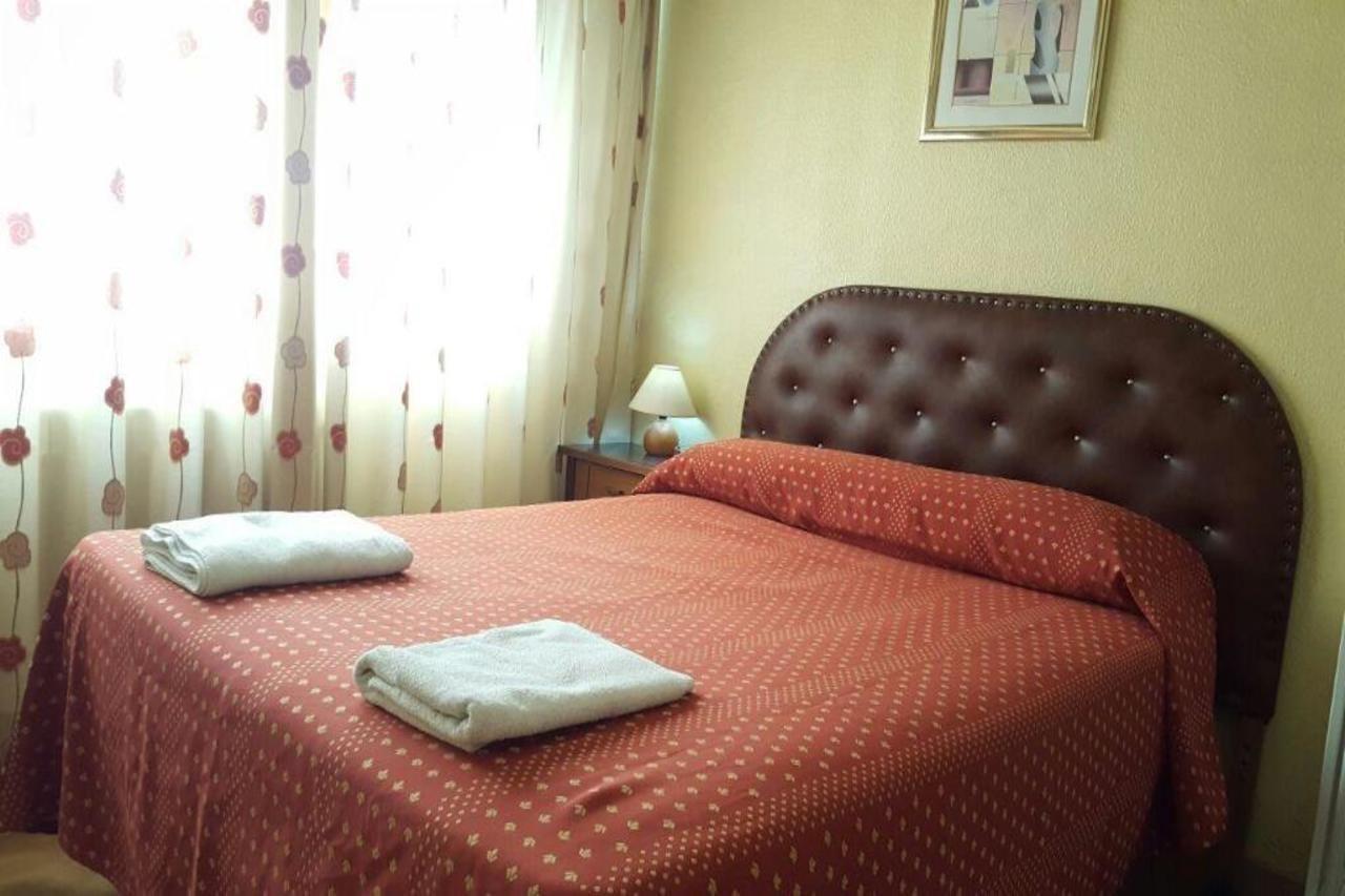 Hostal Jacinto Alcala de Henares Luaran gambar