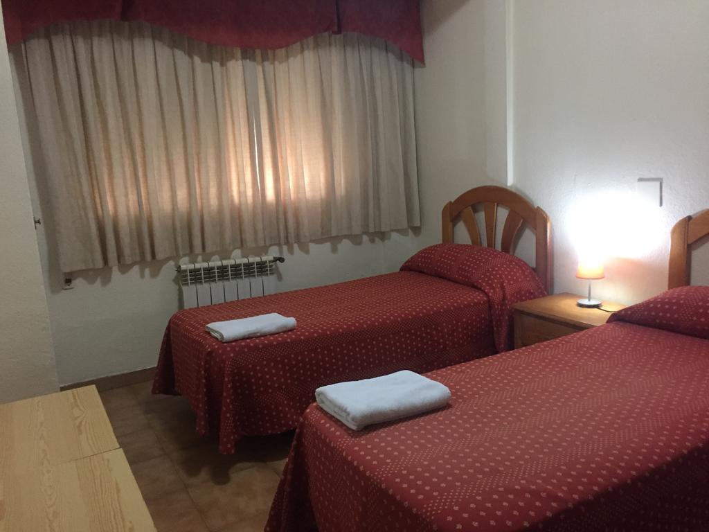 Hostal Jacinto Alcala de Henares Luaran gambar